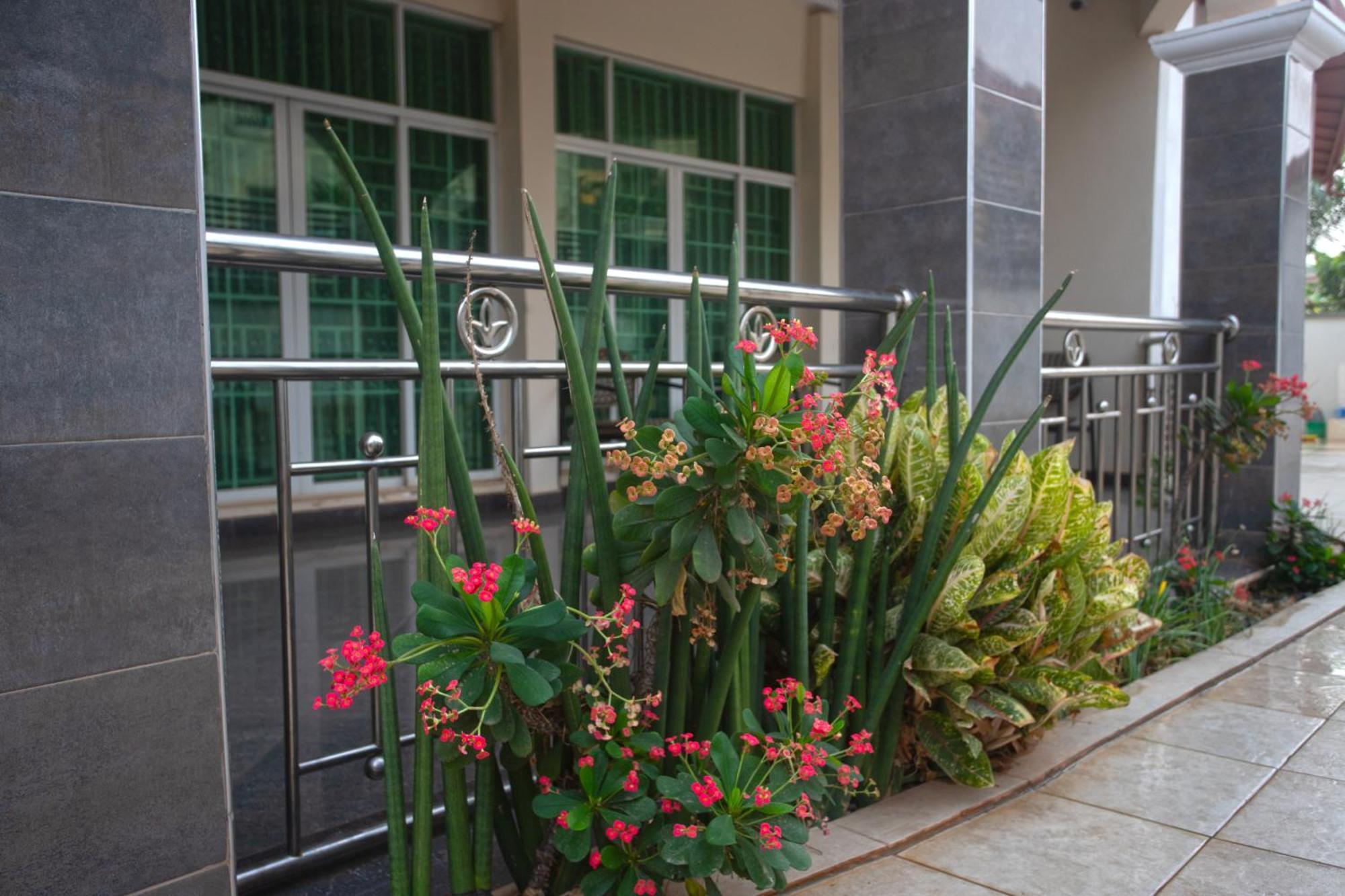 Labev Hotel Kumasi Ngoại thất bức ảnh