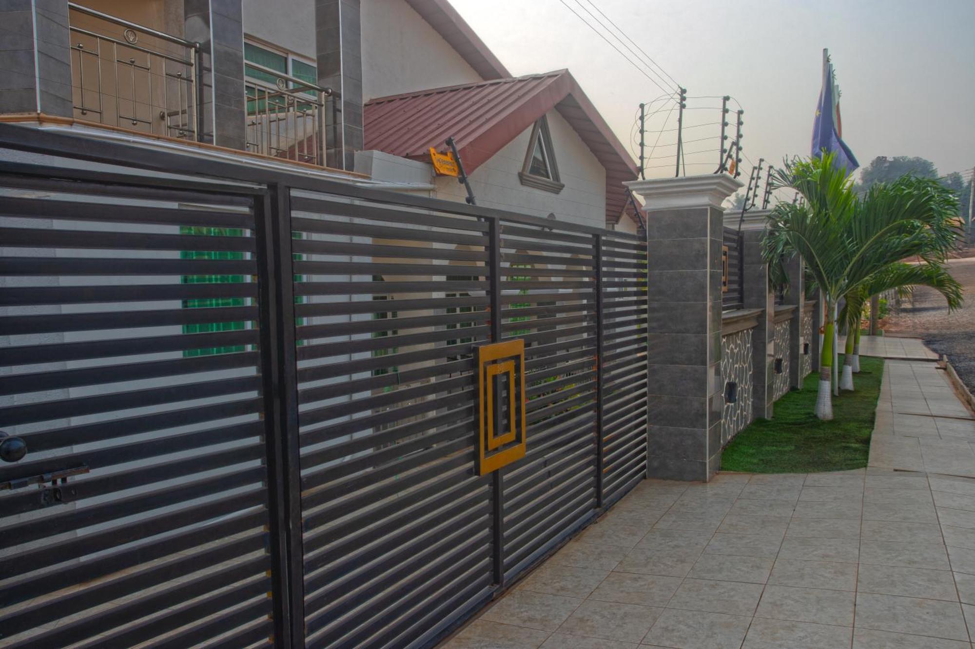 Labev Hotel Kumasi Ngoại thất bức ảnh
